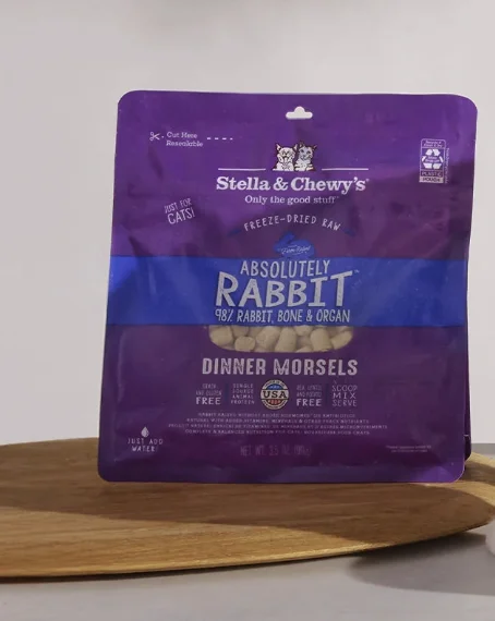 Stella and Chewy's freeze-dried raw cat food